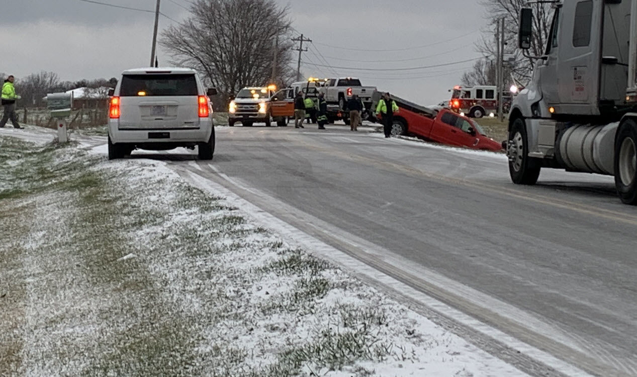 SR 111 Crash Vehicles in Ditch Near Wrecker